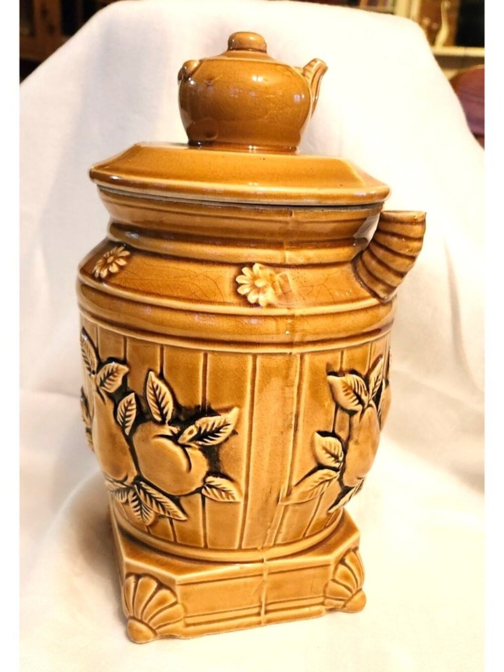 Vintage Ceramic Pot Belly Stove Cookie Jar With Lid & Fruit Design Made In Japan - Picture 2 of 6